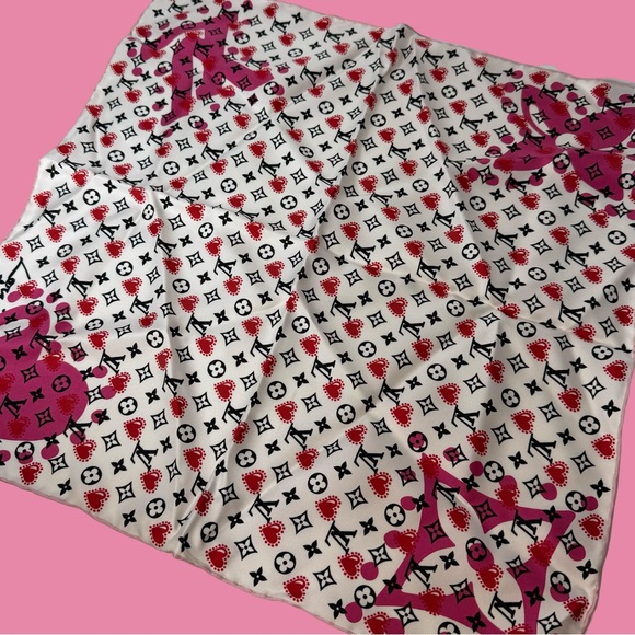 Louis Vuitton Pink and White Logo Scarf 45 - Picture 3 of 4